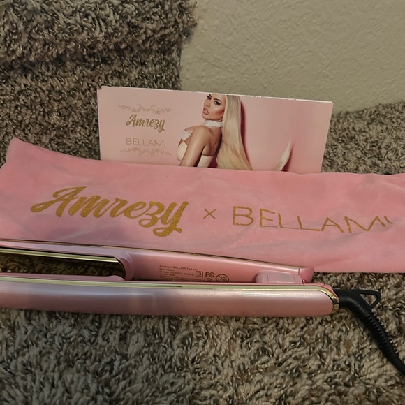 Bellami Amrezy Pink Hair Straightener - Picture 1 of 3